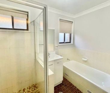 Three Bedroom Home in Great Location! - Photo 3