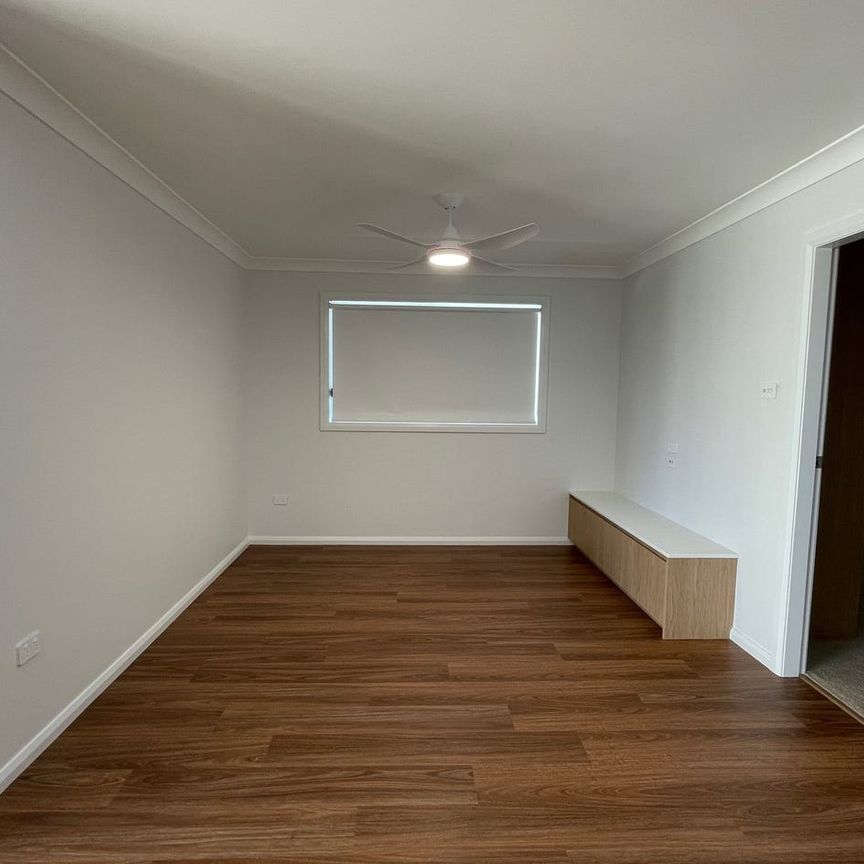 Modern 2 Bed, 1 Bath Flat in South Kempsey - Photo 1