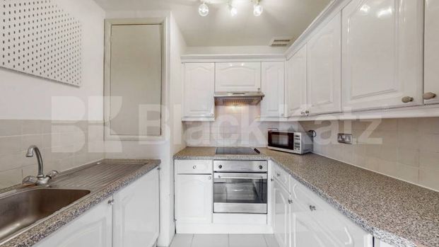 Modern Apartment - Photo 1