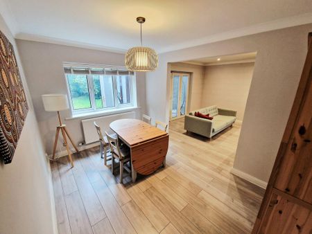 4 bedroom detached house to rent - Photo 5