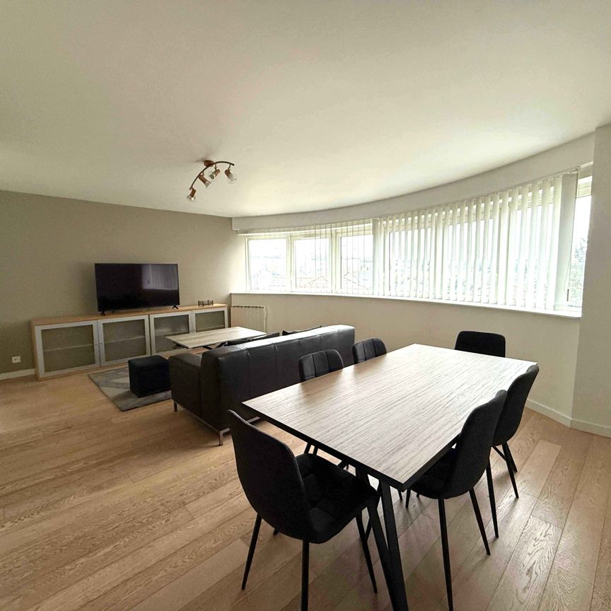 3 pièces - Meublé - 75 m² - 3ème étage - Colocation non autorisée - Photo 1