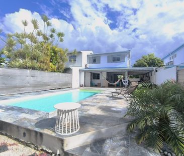 Location Maison 4 pièces 70m² BAIE MAHAULT 97122 - Photo 2