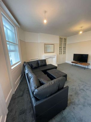 Exceptional House Share in Brighton Room 1 - Photo 1