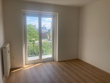Mietwohnung mit 3 separaten Zimmer und Balkon - Photo 4