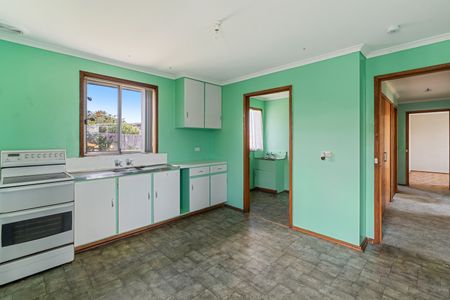 2 Ramsay Place, Herdsmans Cove TAS 7030 - House For Rent | Domain - Photo 5