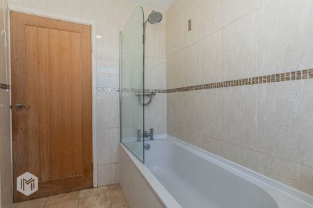 Gainsborough Avenue - Photo 3