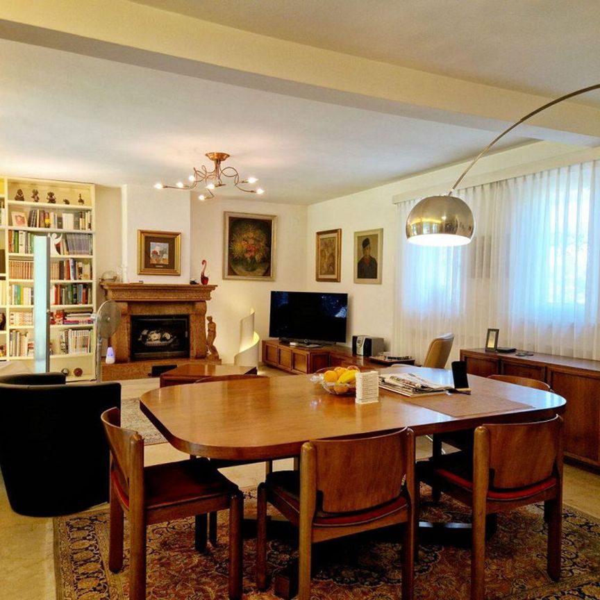 Villetta unifamiliare di 4 ½ locali con bellissimo romantico e gran... - Photo 1