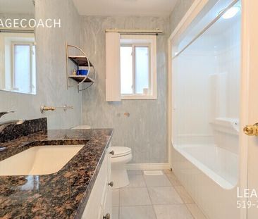 Spacious 3-Bedroom Townhouse in Windsor - Photo 1