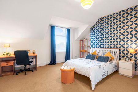 6 Bed Terraced House, St. Stephens Road, LE2 - Photo 2