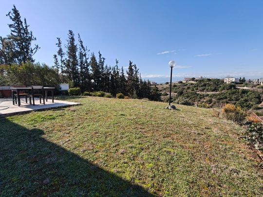 Μεζονέτα για ενοικίαση Συνοικισμός Νόμου 751 (Πανόραμα) - Photo 1