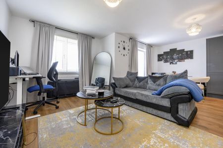 2 bedroom flat to rent - Photo 4