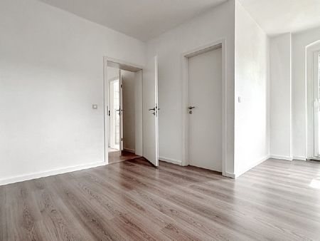 BEGEHRTE TRAUMLAGE | HELLE, GROßE WOHNUNG MIT BALKON - Photo 4