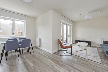 2 bedroom flat to rent - Photo 2