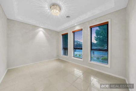 “Family Living in the Heart of Alamanda” - Photo 5