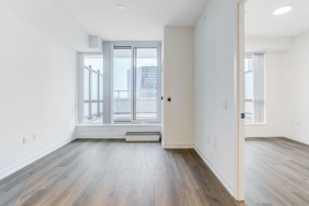 For Lease - 8 Interchange Way, Vaughan, Ontario - Photo 2