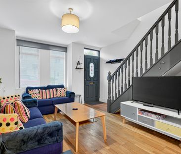 18 Wansbeck Street, - Photo 2