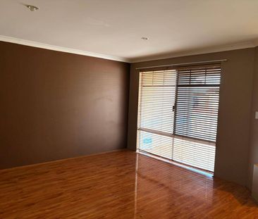 Spacious Family Home with Large Alfresco & Established Gardens! - Photo 4