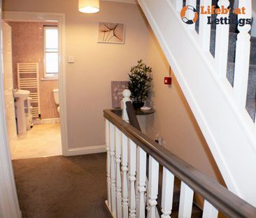 1 bedroom in a house share to rent - Photo 3