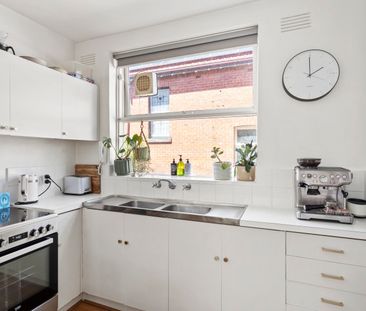 5/108 Park Street, St Kilda West VIC 3182 - Apartment For Rent | Do... - Photo 5