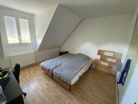 Location Maison 5 pièces 125m² LES PIEUX 50340 - Photo 4