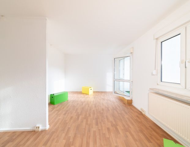 Familienfreundliche 4-Zimmerwohnung in Halle-Neustadt - Photo 1