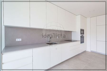 Apartamento em Sampaio-Alumiara-Verdinho, Canidelo - Photo 3