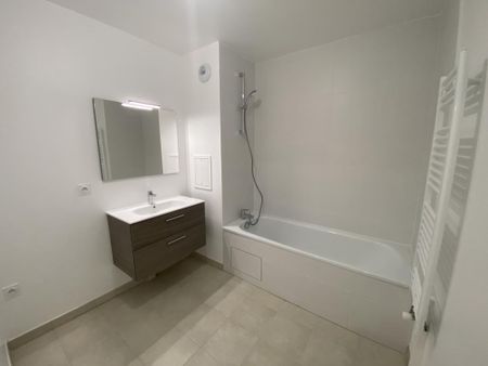 Location Appartement 3 pièces 64m² CORMEILLES EN PARISIS 95240 - Photo 5