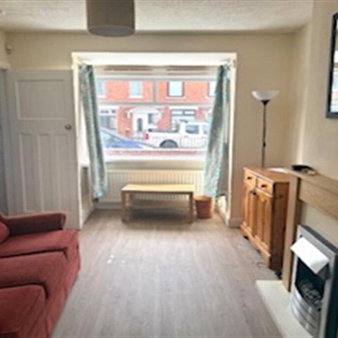 25 Oakdene Parade, Belfast, BT4 1LB - Photo 1