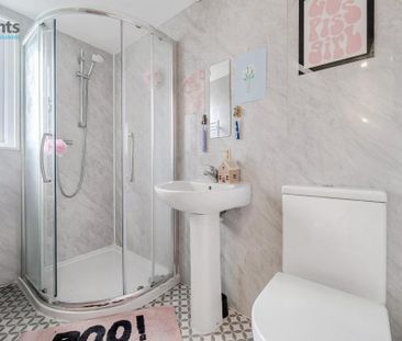 6 bedroom terraced house to rent - Photo 2