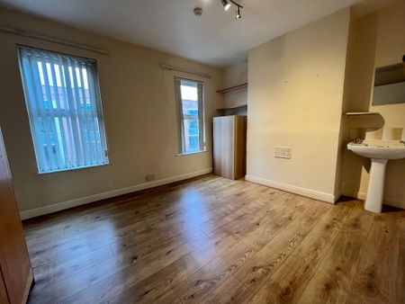 46 St Ives Gardens, Stranmillis, Belfast, BT9 5DN - Photo 3