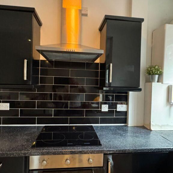 3 bedroom end of terrace house to rent - Photo 1