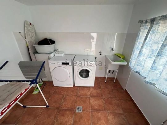 Ático de alquiler en Calle San Juan, Coín - Photo 1