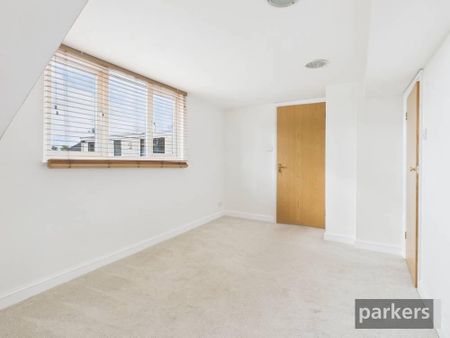 4 bedroom bungalow to rent - Photo 5