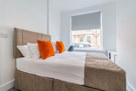 3 bedroom terraced house to rent - Photo 4