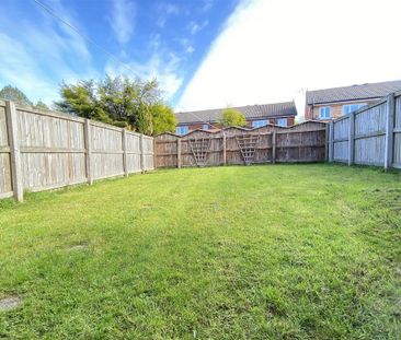 2 bedroom semi-detached house to rent - Photo 5