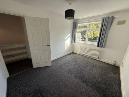 3 bedroom terraced house to rent - Photo 5