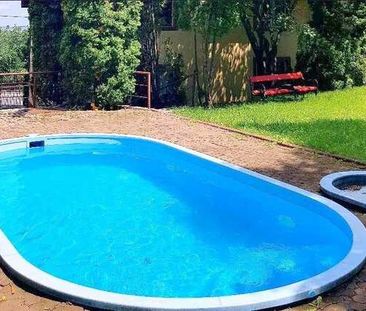 Apartament 2 camere, parcare, mobilat lux, gradina cu piscina, zona strazii Eftimie Murgu - Fotografie 3