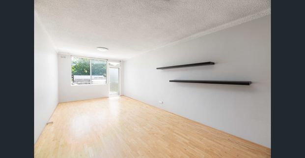 Comfort, style and location all in one - Photo 1