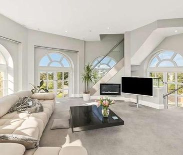 The Dome, Princess Park Manor, Royal Drive, N11 - Photo 2