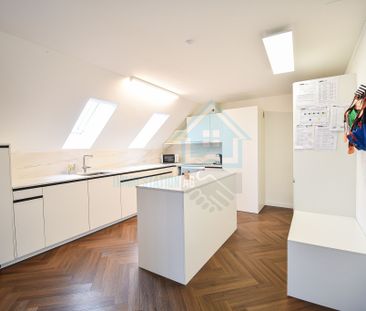 Stylish 4.5-room penthouse apartment with loggia and mountain view ... - Photo 6