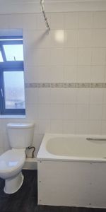 1 Bed Flat, Petal Court, E6 - Photo 4