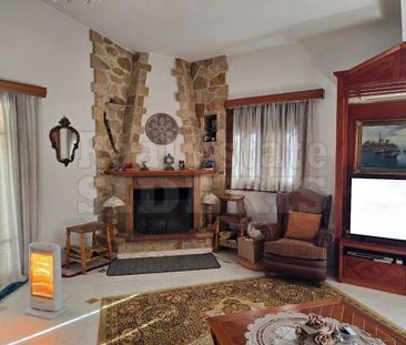 Μονοκατοικία για ενοικίαση Λουτρά Ωραίας Ελένης (Σαρωνικός) - Photo 2