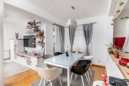 Casa finisata tip duplex, GARAJ, 3 dormitoare, 2 bai, str. C - Photo 3