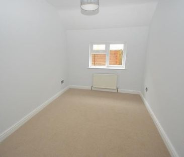 3 bedroom bungalow to rent - Photo 6