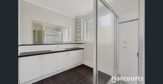 Beautiful 4-Bed Home in Sought-After Somerly Estate - Photo 1