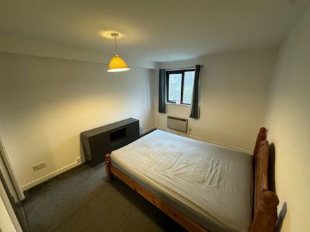 1 Bedroom Property To Rent - Photo 4