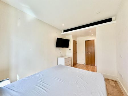 2 bedroom flat to rent - Photo 4