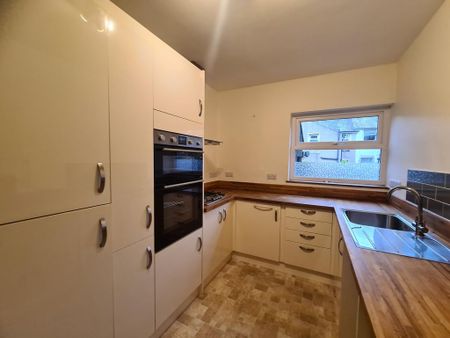 2 bedroom terraced house to rent - Photo 5