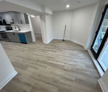 For Lease - 844 Crowells Street, Oshawa, Ontario - Photo 6