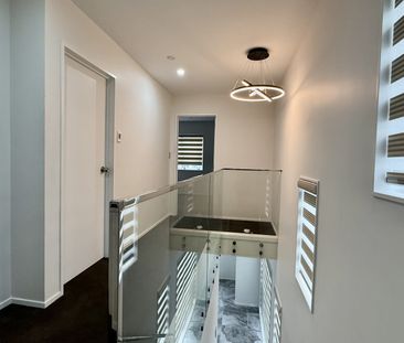 Modern 4-Bedroom, 3-Bathroom Townhouse in Mangere - Photo 6